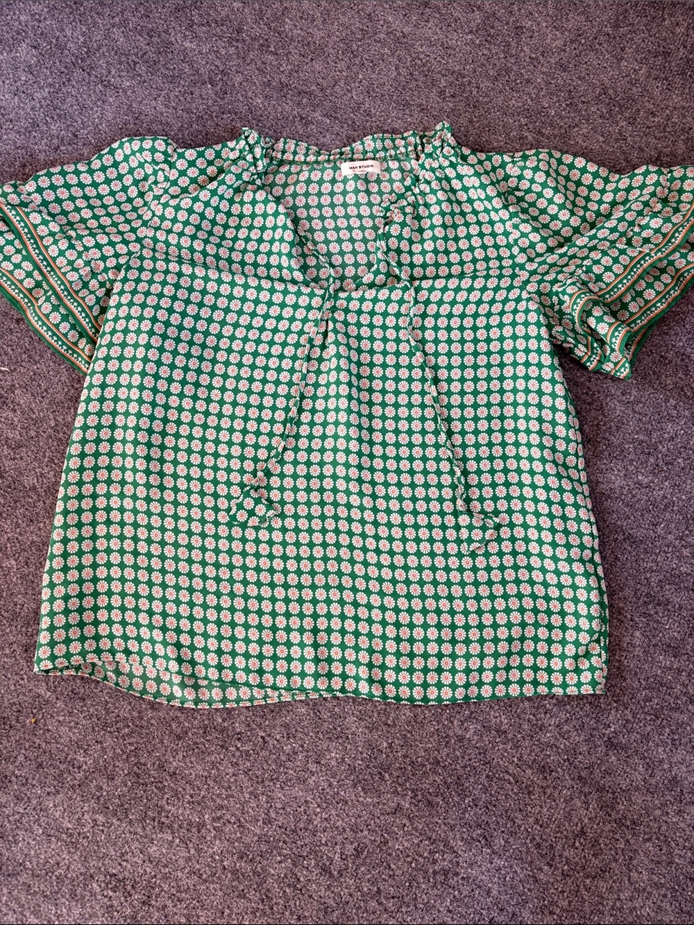 Max Studio Green Floral Women's Blouse - Tie in Front - Size Large